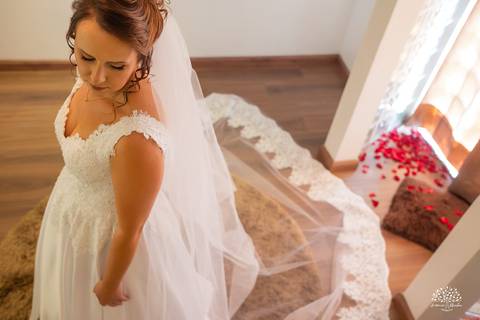 Daisa e Tiago - casamento - fotografia de casamento - casamento alemão - Clube Caça e Pesca - cerimônia ao ar livre - festa de casamento - bandinha - chope - dança da marreca - noivos - Antonio Rocha Fotografias - Banda Diplomata - Dança do Bolo - buquê'