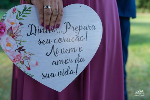 Daisa e Tiago - casamento - fotografia de casamento - casamento alemão - Clube Caça e Pesca - cerimônia ao ar livre - festa de casamento - bandinha - chope - dança da marreca - noivos - Antonio Rocha Fotografias - Banda Diplomata - Dança do Bolo - buquê'