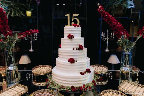 bolo 15 anos buffet zapp mandaguaçu'