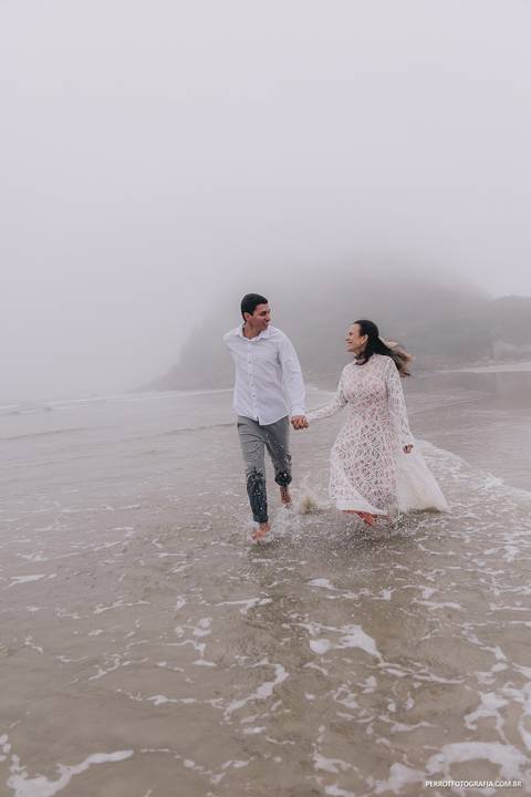 ensaio pre wedding na praia do forte ilha do mel'