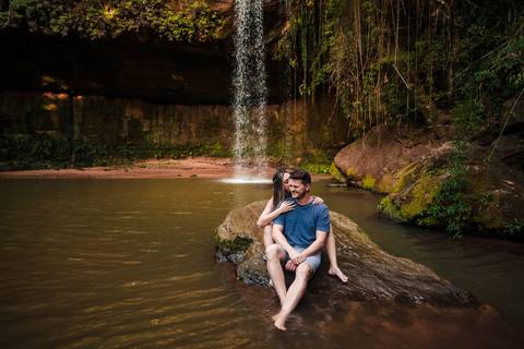 ensaio pre wedding cachoeira recanto pinhão'