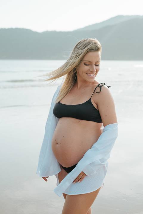 ensaio gestante praia e estudio
'