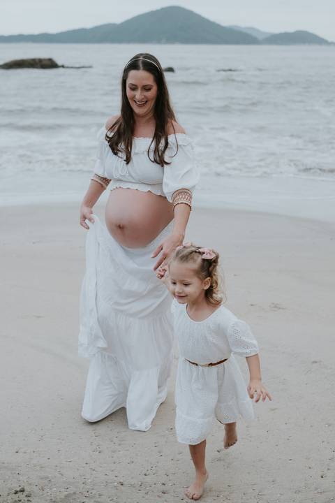 ensaio gestante na praia litoral sp
'