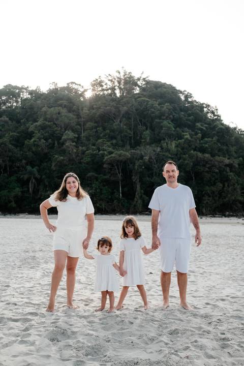 ensaio fotográfico em família na praia'