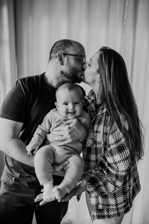 foto acompanhamento 6 meses em preto e branco'