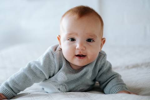 foto de bebê em ensaio fotográfico'