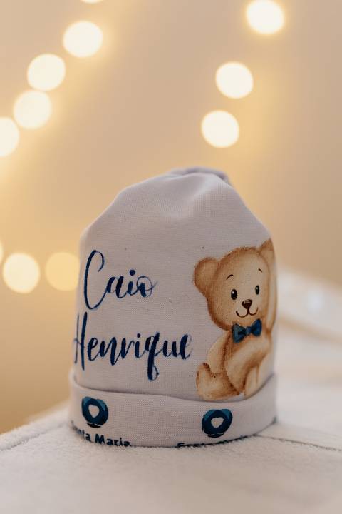 Foto da touca personalizada do recém nascido'