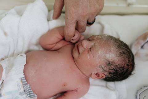 Foto aproximada do bebê.'