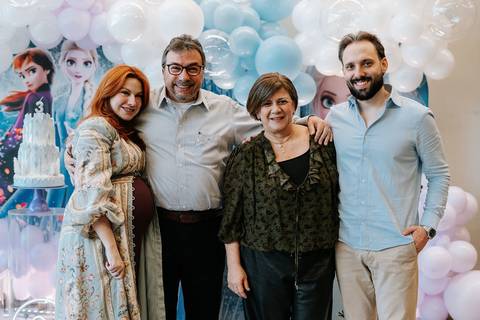 Família reunida durante o aniversário de 3 anos da Zoe'