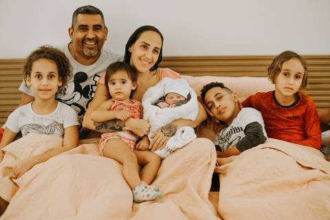 fotografia de parto natural em casa'