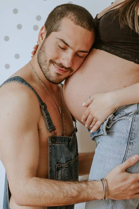 ensaio gestante em casa simples
'