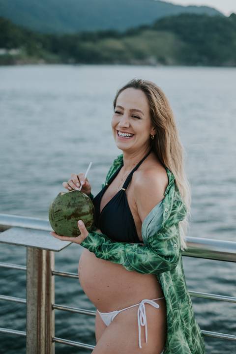 ensaio gestante lifestyle na praia'