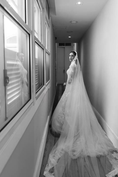 Casamento no Juma Opera Hotel com registros do making of da noiva.'