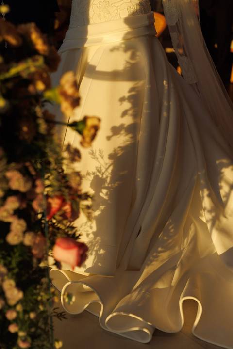 otografia da cerimônia de casamento, eternizando cada detalhe, cada sorriso e a emoção compartilhada pelos noivos e seus convidados.'