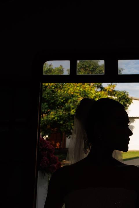 Fotografia da cerimônia de casamento, preservando momentos únicos e emocionantes vividos pelos noivos.'