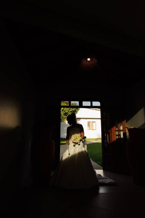 Fotografia da cerimônia de casamento, preservando momentos únicos e emocionantes vividos pelos noivos.'