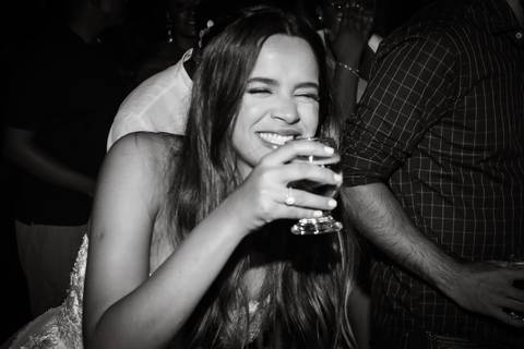 casamento-casar-por-do-sol-cerimonia-aberta-noiva-noivo-vestido-make-off-maquiagem-festa-dj-decoração-pista-de-dança-cerimonial-buque-uberlandia-daniel-custodio-mini-wedding-pre-ensaio-fotos-minas-gerais-retrato-amor-love-look-aliança-buffet-madrinha-'