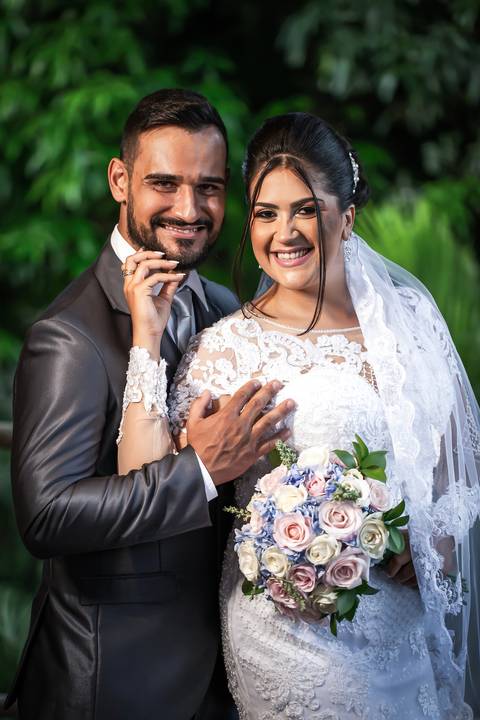 casamento-casar-por-do-sol-cerimonia-aberta-noiva-noivo-vestido-make-off-maquiagem-festa-dj-decoração-pista-de-dança-cerimonial-buque-uberlandia-daniel-custodio-mini-wedding-pre-ensaio-fotos-minas-gerais-retrato-amor-love-look-aliança-buffet-madrinha-'