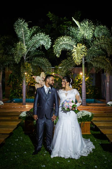 casamento-casar-por-do-sol-cerimonia-aberta-noiva-noivo-vestido-make-off-maquiagem-festa-dj-decoração-pista-de-dança-cerimonial-buque-uberlandia-daniel-custodio-mini-wedding-pre-ensaio-fotos-minas-gerais-retrato-amor-love-look-aliança-buffet-madrinha-'