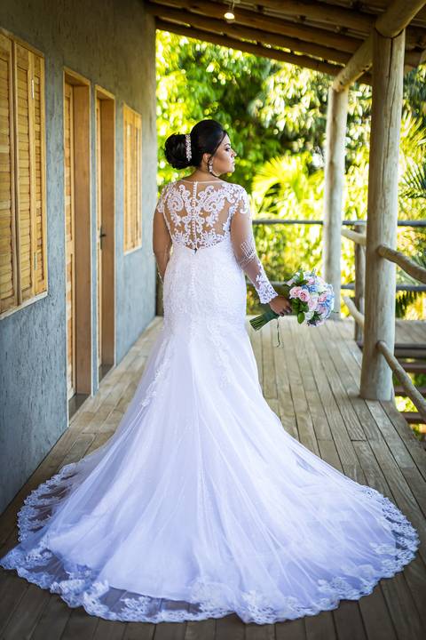 casamento-casar-por-do-sol-cerimonia-aberta-noiva-noivo-vestido-make-off-maquiagem-festa-dj-decoração-pista-de-dança-cerimonial-buque-uberlandia-daniel-custodio-mini-wedding-pre-ensaio-fotos-minas-gerais-retrato-amor-love-look-aliança-buffet-madrinha-'