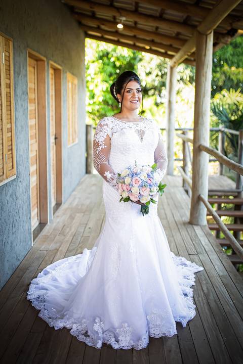 casamento-casar-por-do-sol-cerimonia-aberta-noiva-noivo-vestido-make-off-maquiagem-festa-dj-decoração-pista-de-dança-cerimonial-buque-uberlandia-daniel-custodio-mini-wedding-pre-ensaio-fotos-minas-gerais-retrato-amor-love-look-aliança-buffet-madrinha-'