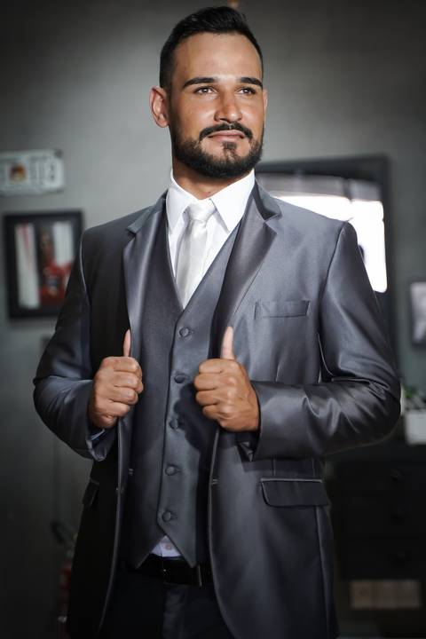 casamento-casar-por-do-sol-cerimonia-aberta-noiva-noivo-vestido-make-off-maquiagem-festa-dj-decoração-pista-de-dança-cerimonial-buque-uberlandia-daniel-custodio-mini-wedding-pre-ensaio-fotos-minas-gerais-retrato-amor-love-look-aliança-buffet-madrinha-'