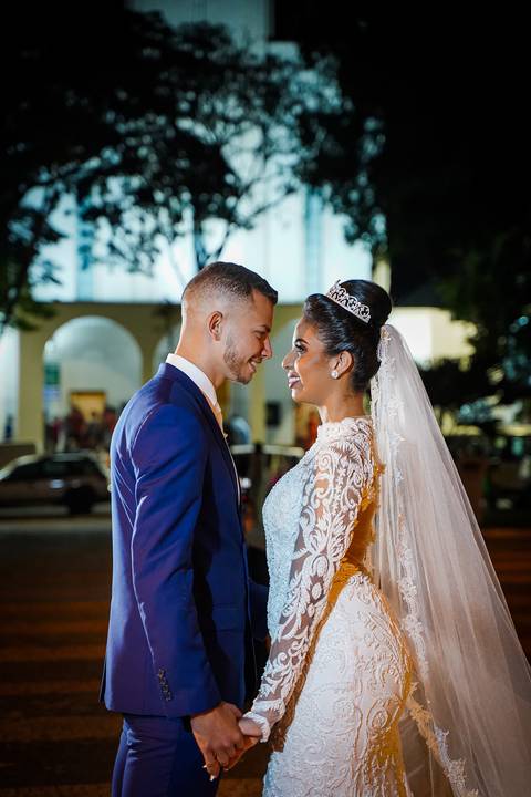 casamento-casar-religioso-noiva-igreja-catedral-uberlandia-fernanda-naves-make-aliança-buque-brinco-vestido-brinde-wedding-daniel-custodio-fotos-fotografias-amor-festa-buffet-dj-dançar-pista-flores-cerimonial-minas-gerais-terno-espaço-de-noiva-chacara-'