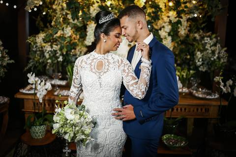 casamento-casar-religioso-noiva-igreja-catedral-uberlandia-fernanda-naves-make-aliança-buque-brinco-vestido-brinde-wedding-daniel-custodio-fotos-fotografias-amor-festa-buffet-dj-dançar-pista-flores-cerimonial-minas-gerais-terno-espaço-de-noiva-chacara-'