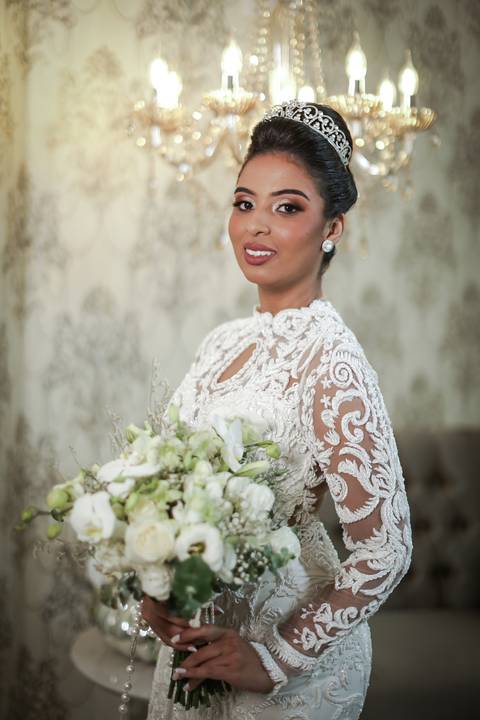 casamento-casar-religioso-noiva-igreja-catedral-uberlandia-fernanda-naves-make-aliança-buque-brinco-vestido-brinde-wedding-daniel-custodio-fotos-fotografias-amor-festa-buffet-dj-dançar-pista-flores-cerimonial-minas-gerais-terno-espaço-de-noiva-chacara-'