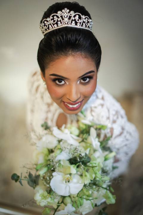 casamento-casar-religioso-noiva-igreja-catedral-uberlandia-fernanda-naves-make-aliança-buque-brinco-vestido-brinde-wedding-daniel-custodio-fotos-fotografias-amor-festa-buffet-dj-dançar-pista-flores-cerimonial-minas-gerais-terno-espaço-de-noiva-chacara-'