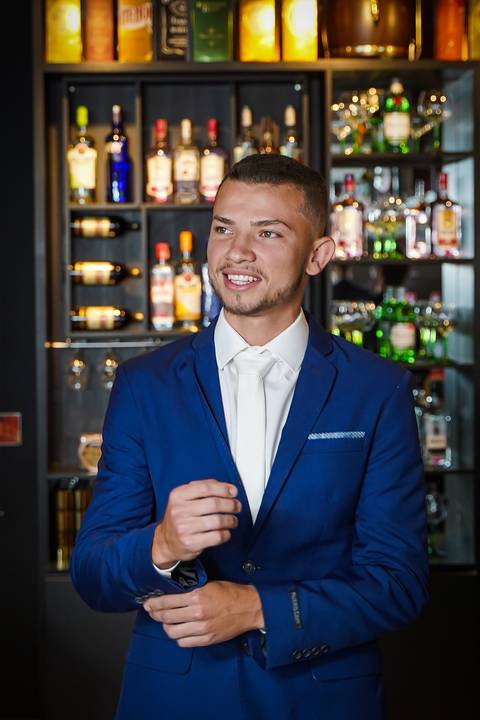 casamento-casar-religioso-noiva-igreja-catedral-uberlandia-fernanda-naves-make-aliança-buque-brinco-vestido-brinde-wedding-daniel-custodio-fotos-fotografias-amor-festa-buffet-dj-dançar-pista-flores-cerimonial-minas-gerais-terno-espaço-de-noiva-chacara-'