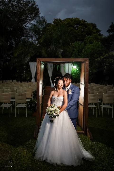 casamento-uberlandia-fotos-fotografias-fotografo-pre-wedding-casar-ensaio-namorados-araxa-horizonte-perdido-retrat0-noiva-noivo-make-espaco-de-noiva-civil-chacara-por-do-sol-estudio-daniel-custodio-cerimonial-buque-dj-filmagem-criativo-melhor-brasil-pais'