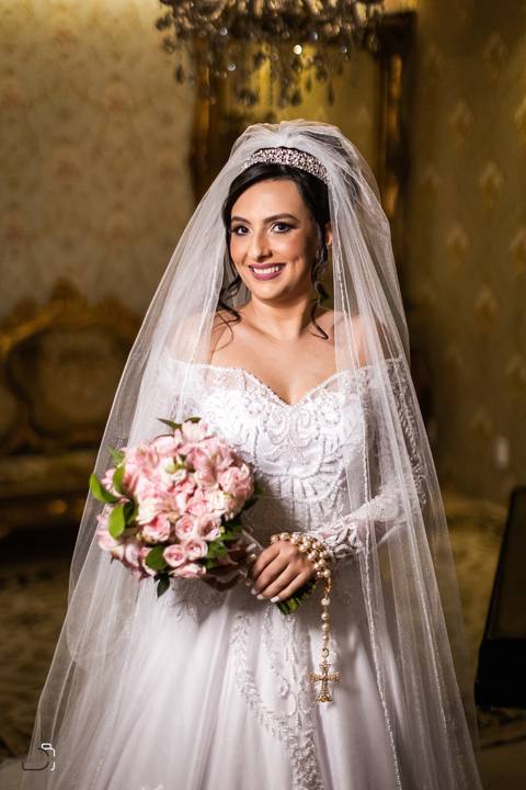 casamento-igreja-cerimonia-religioso-araguari-uberlandia-minas-gerias-casar-wedding-foto-fotografias-retrato-noiva-noivo-daniel-custodio-amor-vestido-terno-buque-mae-make-off-buque-madrinha-padrinho-ensaio-mini-cerimonia-festa-dj-banda-buffet-cerimonial-'