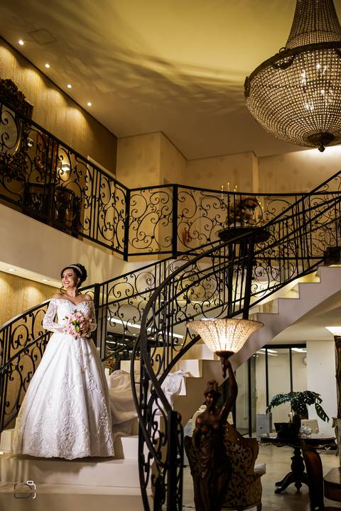 casamento-igreja-cerimonia-religioso-araguari-uberlandia-minas-gerias-casar-wedding-foto-fotografias-retrato-noiva-noivo-daniel-custodio-amor-vestido-terno-buque-mae-make-off-buque-madrinha-padrinho-ensaio-mini-cerimonia-festa-dj-banda-buffet-cerimonial-'