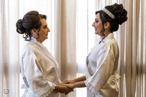 casamento-igreja-cerimonia-religioso-araguari-uberlandia-minas-gerias-casar-wedding-foto-fotografias-retrato-noiva-noivo-daniel-custodio-amor-vestido-terno-buque-mae-make-off-buque-madrinha-padrinho-ensaio-mini-cerimonia-festa-dj-banda-buffet-cerimonial-'