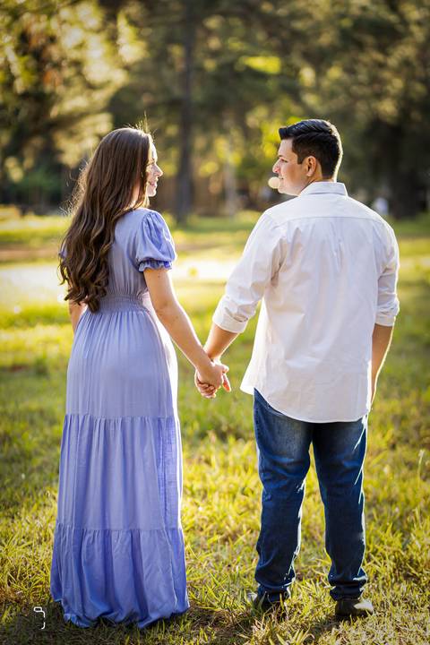 casamento-casar-fotografias-foto-fotografo-noiva-buque-noivo-terno-make-vestido-espaço-madrinha-brinde-padrinhos-maquiagem-cerimonia-por-do-sol-daniel-custodio-fotografo-em-uberlandia-minas-gerais-amor-cerimonial-dj-buffet-pista-de-dança-musical-igreja-'
