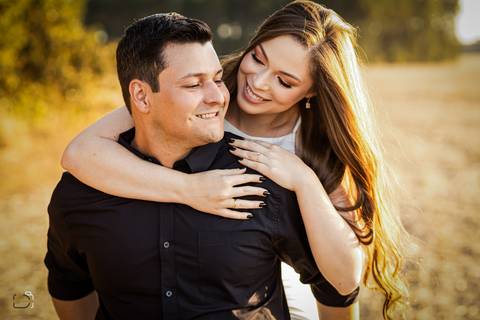 casamento-casar-fotografias-foto-fotografo-noiva-buque-noivo-terno-make-vestido-espaço-madrinha-brinde-padrinhos-maquiagem-cerimonia-por-do-sol-daniel-custodio-fotografo-em-uberlandia-minas-gerais-amor-cerimonial-dj-buffet-pista-de-dança-musical-igreja-'
