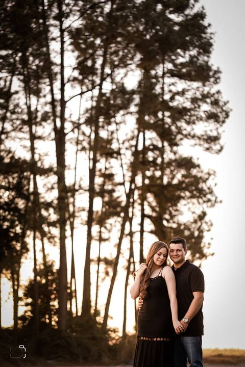 casamento-casar-fotografias-foto-fotografo-noiva-buque-noivo-terno-make-vestido-espaço-madrinha-brinde-padrinhos-maquiagem-cerimonia-por-do-sol-daniel-custodio-fotografo-em-uberlandia-minas-gerais-amor-cerimonial-dj-buffet-pista-de-dança-musical-igreja-'