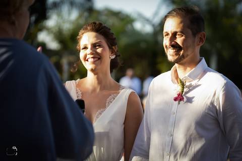 casamento-casar-fotografias-foto-fotografo-noiva-buque-noivo-terno-make-vestido-espaço-madrinha-brinde-padrinhos-maquiagem-cerimonia-por-do-sol-daniel-custodio-fotografo-em-uberlandia-minas-gerais-amor-cerimonial-dj-buffet-pista-de-dança-musical-igreja-'