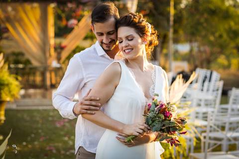 casamento-casar-fotografias-foto-fotografo-noiva-buque-noivo-terno-make-vestido-espaço-madrinha-brinde-padrinhos-maquiagem-cerimonia-por-do-sol-daniel-custodio-fotografo-em-uberlandia-minas-gerais-amor-cerimonial-dj-buffet-pista-de-dança-musical-igreja-'
