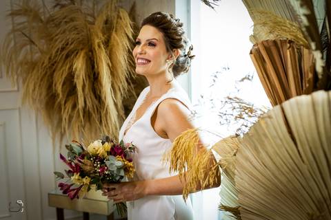 casamento-casar-fotografias-foto-fotografo-noiva-buque-noivo-terno-make-vestido-espaço-madrinha-brinde-padrinhos-maquiagem-cerimonia-por-do-sol-daniel-custodio-fotografo-em-uberlandia-minas-gerais-amor-cerimonial-dj-buffet-pista-de-dança-musical-igreja-'