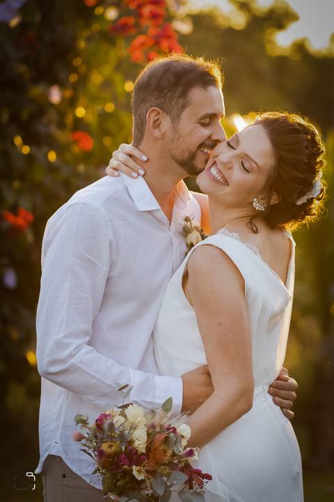 casamento-casar-fotografias-foto-fotografo-noiva-buque-noivo-terno-make-vestido-espaço-madrinha-brinde-padrinhos-maquiagem-cerimonia-por-do-sol-daniel-custodio-fotografo-em-uberlandia-minas-gerais-amor-cerimonial-dj-buffet-pista-de-dança-musical-igreja-'