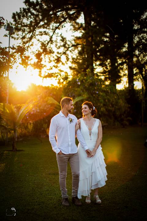 casamento-casar-fotografias-foto-fotografo-noiva-buque-noivo-terno-make-vestido-espaço-madrinha-brinde-padrinhos-maquiagem-cerimonia-por-do-sol-daniel-custodio-fotografo-em-uberlandia-minas-gerais-amor-cerimonial-dj-buffet-pista-de-dança-musical-igreja-'