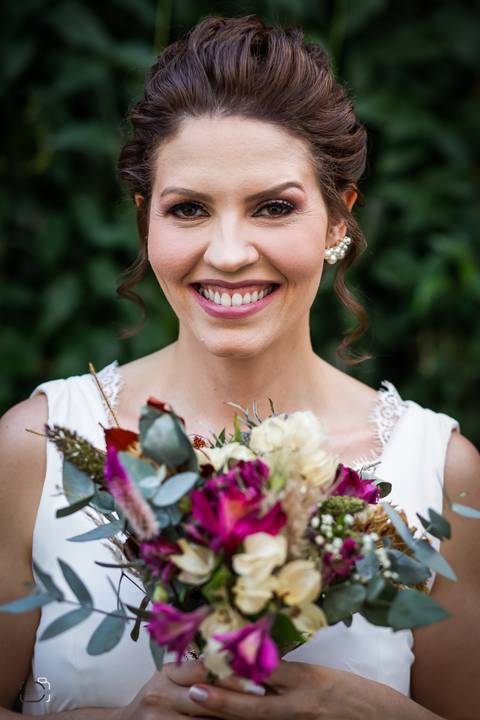 casamento-casar-fotografias-foto-fotografo-noiva-buque-noivo-terno-make-vestido-espaço-madrinha-brinde-padrinhos-maquiagem-cerimonia-por-do-sol-daniel-custodio-fotografo-em-uberlandia-minas-gerais-amor-cerimonial-dj-buffet-pista-de-dança-musical-igreja-'