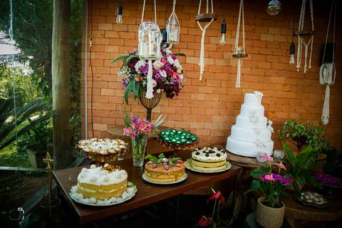 casamento-casar-fotografias-foto-fotografo-noiva-buque-noivo-terno-make-vestido-espaço-madrinha-brinde-padrinhos-maquiagem-cerimonia-por-do-sol-daniel-custodio-fotografo-em-uberlandia-minas-gerais-amor-cerimonial-dj-buffet-pista-de-dança-musical-igreja-'
