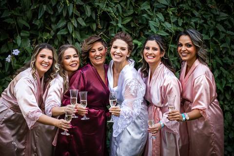 casamento-casar-fotografias-foto-fotografo-noiva-buque-noivo-terno-make-vestido-espaço-madrinha-brinde-padrinhos-maquiagem-cerimonia-por-do-sol-daniel-custodio-fotografo-em-uberlandia-minas-gerais-amor-cerimonial-dj-buffet-pista-de-dança-musical-igreja-'