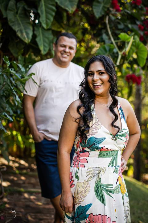 ensaio-familia-pre-wedding-casar-fotos-fotografias-retrato-daniel-custodio-uberlandia-araguari-minas-gerias-cerimonia-por-do-sol-cerimonial-buque-noiva-noivo-noiva-padrinho-madrinha-buffet-cinegrafista-video-canon-cachoeira-criativo-expontaneas-fotografia'