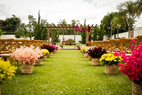 noivo-noiva-vestido-terno-make-cerimonia-celebrante-cerimonial-foto-fotografias-retrato-casamento-casar-fotografias-daniel-custodio-uberlandia-minas-gerais-chacara-por-do-sol-madrinha-padrinho-festa-dj-buque-amor-love-paixão-fotos-casorio-civil-daniel-cus'