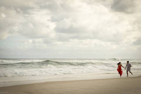 pre-wedding-rio-de-janeiro-cristo-redentor-bondinho-copacabana-barra-da-tijuca-apoador-praia-ensaio-noiva-noivo-casamento-na-praia-cerimonia-casar-fotos-na-praia-wedding-brasil-fotografo-mini-casamento-daniel-custodio-minas-uberlandia-fotos-retrato-filme-'