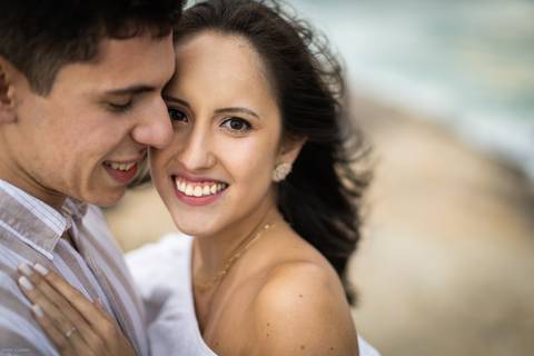 pre-wedding-rio-de-janeiro-cristo-redentor-bondinho-copacabana-barra-da-tijuca-apoador-praia-ensaio-noiva-noivo-casamento-na-praia-cerimonia-casar-fotos-na-praia-wedding-brasil-fotografo-mini-casamento-daniel-custodio-minas-uberlandia-fotos-retrato-filme-'